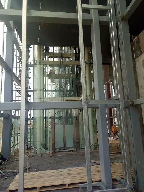 地鐵3號(hào)線玻璃隔斷安裝